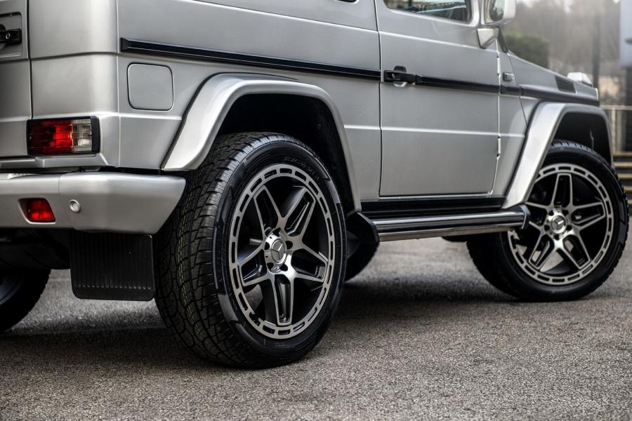 Детали экстерьера Mercedes-Benz G320 by Project Kahn 2019 года  (фото 9 из 16)